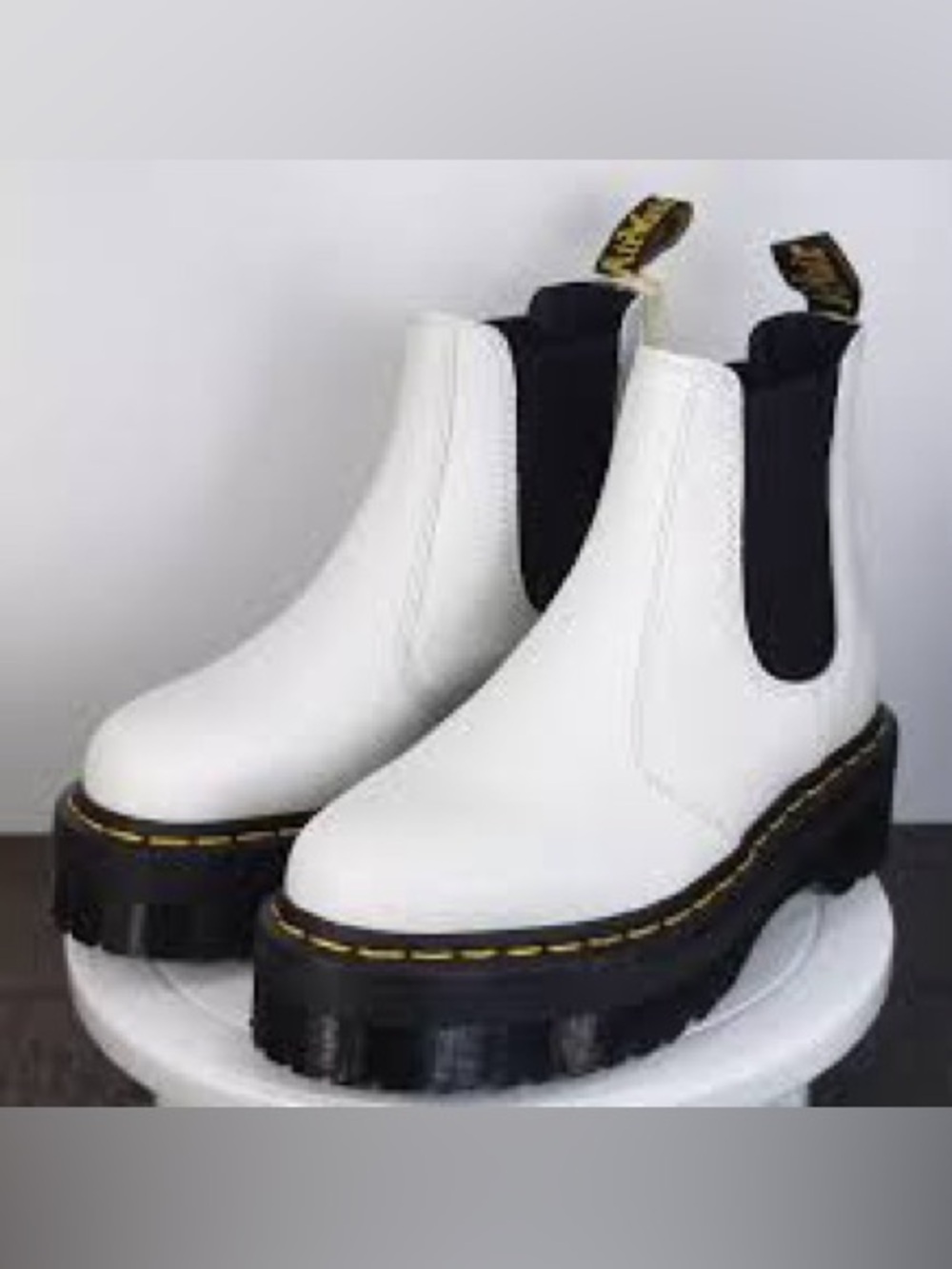 Dr. Martens White Platform Chelsea Boots Brand new but damaged by cat. Size 39 8